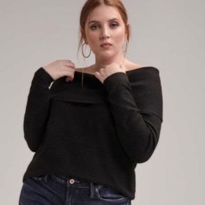 Black Off-the-shoulder Plus Size Sweater